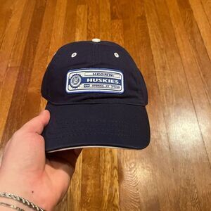 UConn huskies adjustable‎ hat